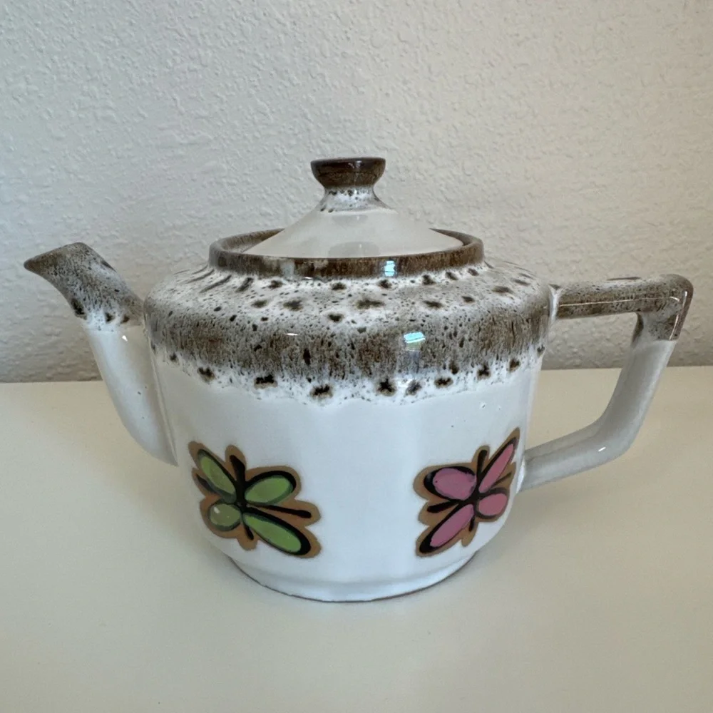 MCM Fred‎ Roberts Fat Lava Floral Ceramic Teapot